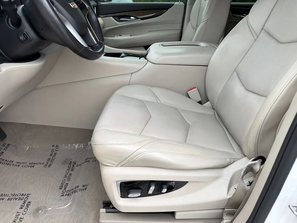 2020 Cadillac Escalade - $32,987