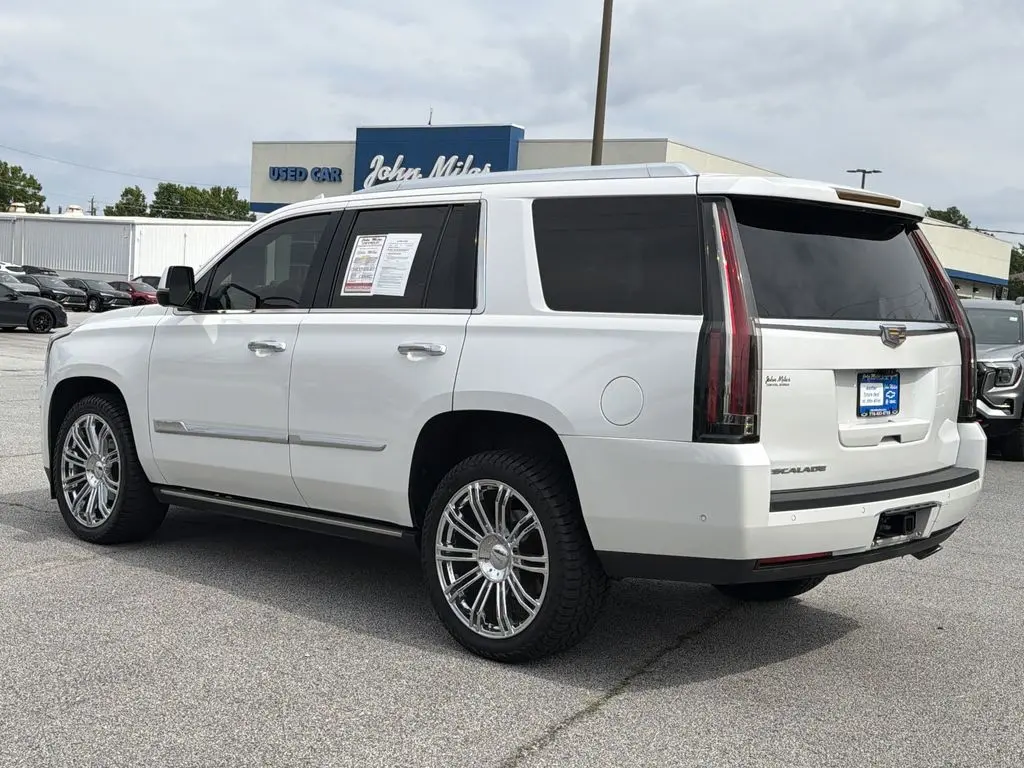 2020 Cadillac Escalade - $32,987