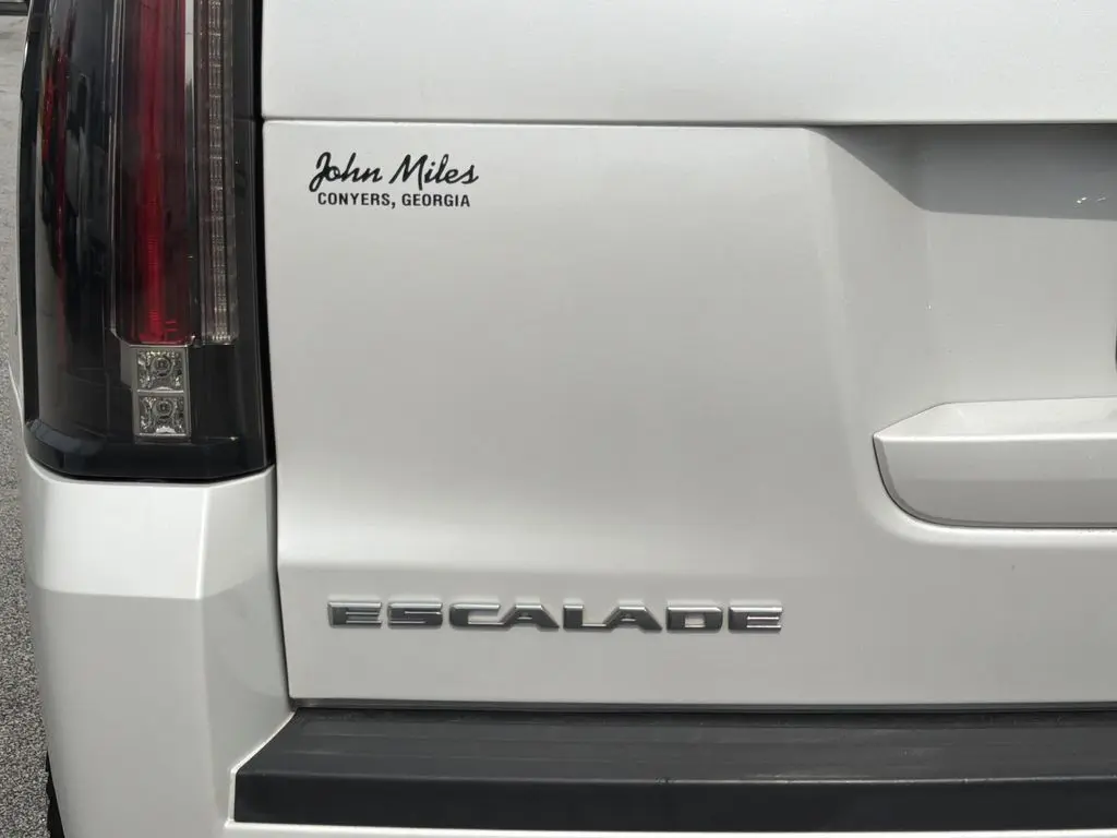 2020 Cadillac Escalade - $32,987