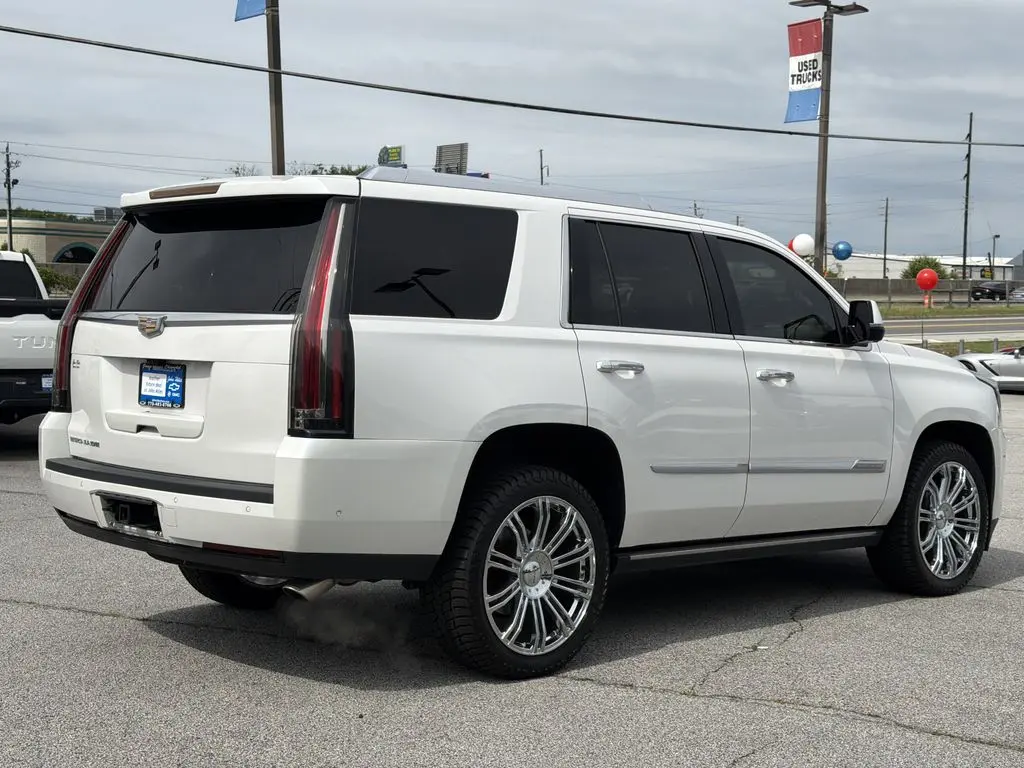 2020 Cadillac Escalade - $32,987