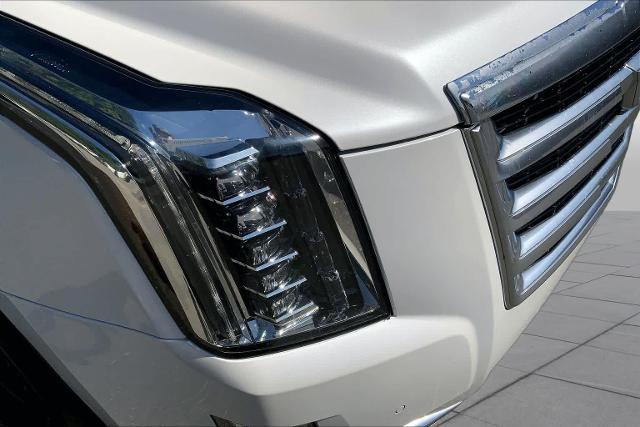 2017 Cadillac Escalade - $21,984