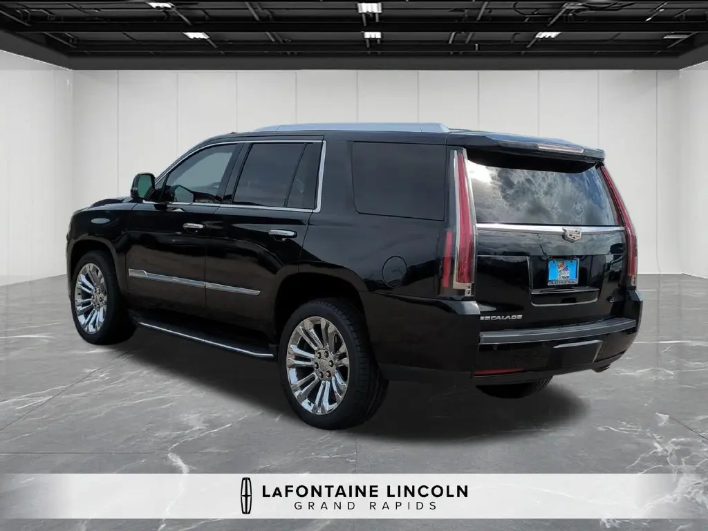2020 Cadillac Escalade - $28,750