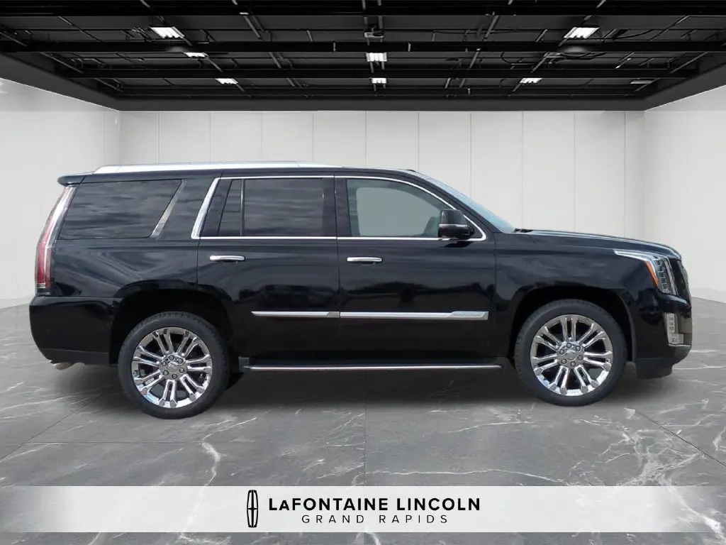 2020 Cadillac Escalade - $28,750