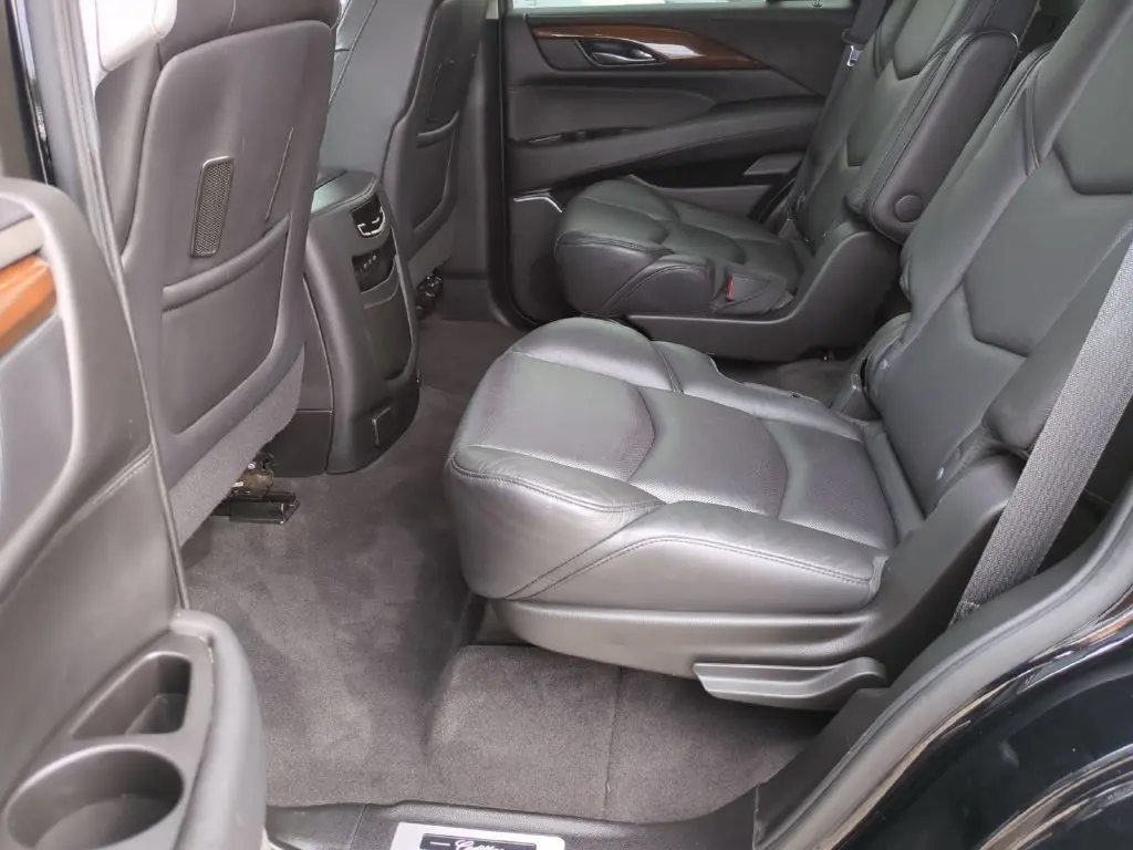 2020 Cadillac Escalade - $28,750