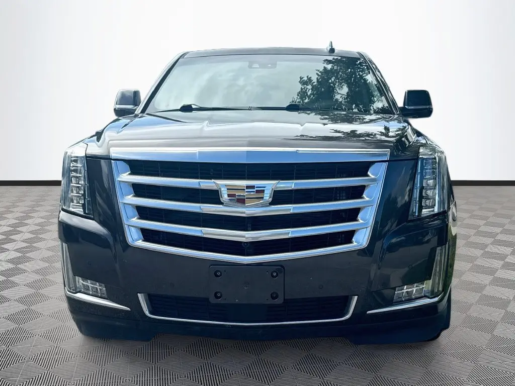 2018 Cadillac Escalade - $31,480