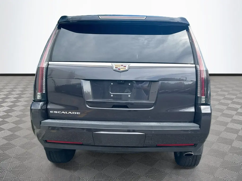 2018 Cadillac Escalade - $31,480
