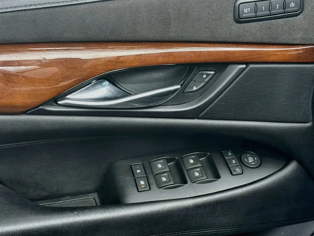 2018 Cadillac Escalade - $31,480