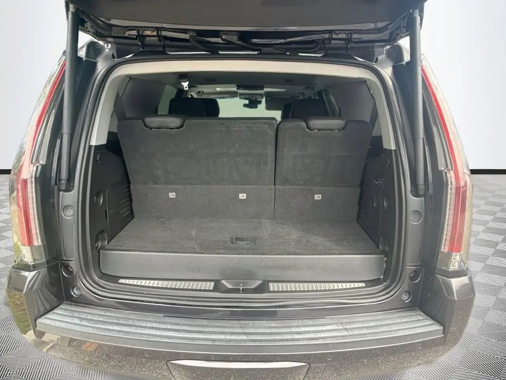 2018 Cadillac Escalade - $31,480