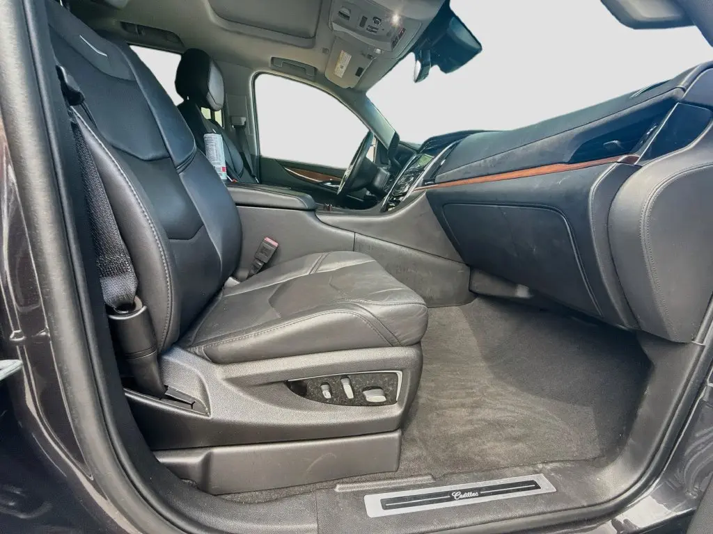 2018 Cadillac Escalade - $31,480