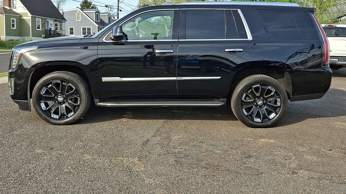 2020 Cadillac Escalade Premium Luxury
