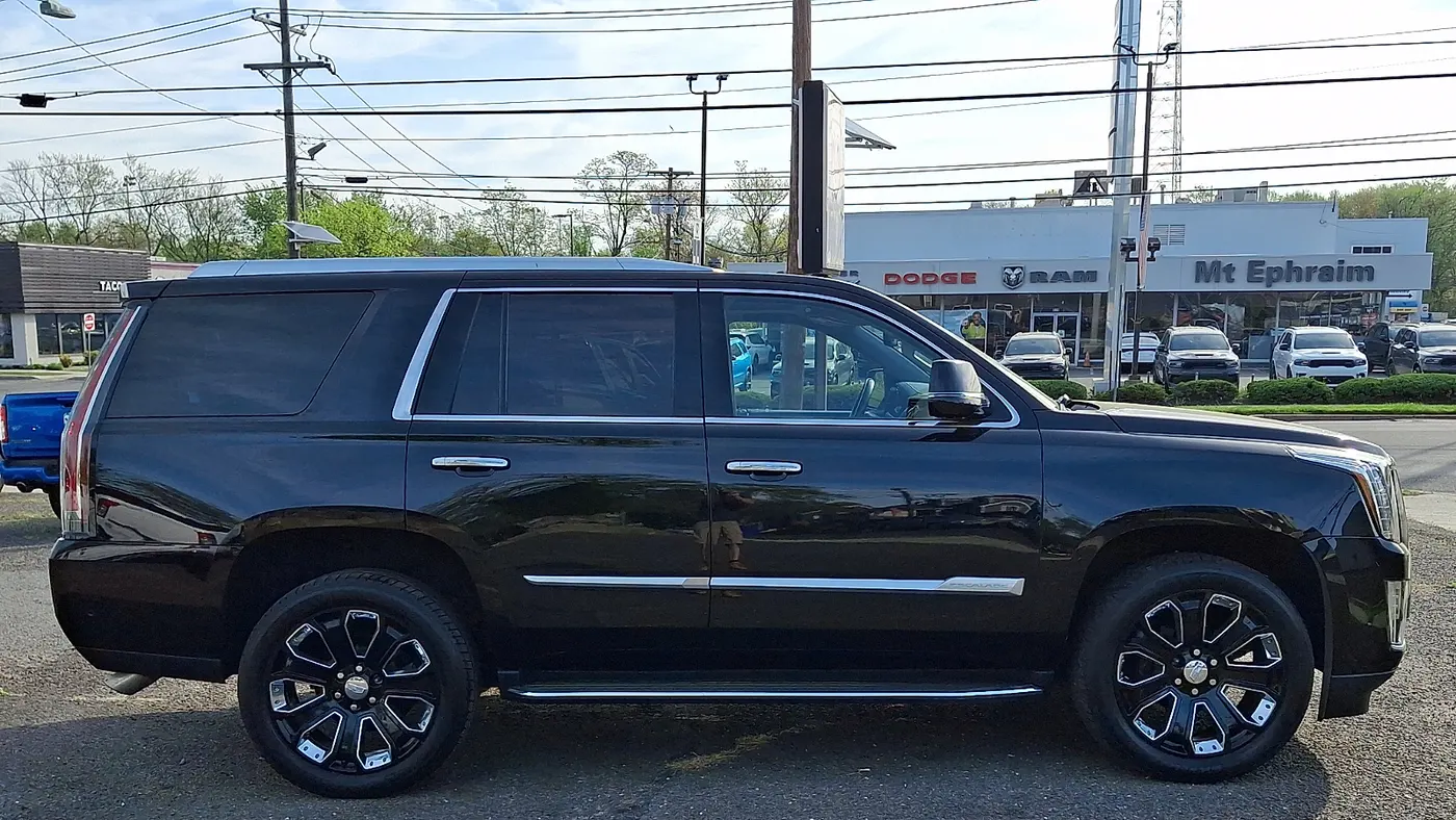 2020 Cadillac Escalade Premium Luxury