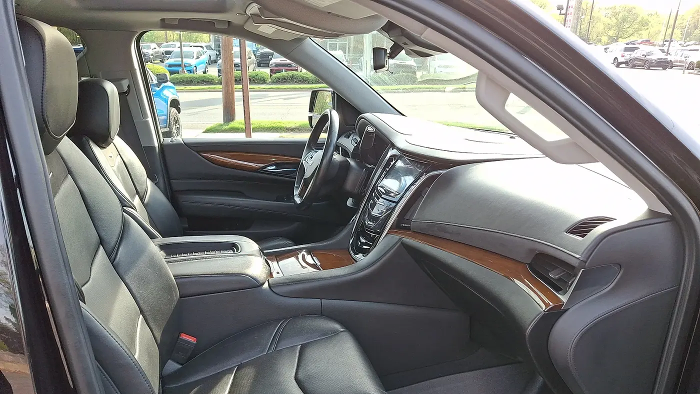 2020 Cadillac Escalade Premium Luxury