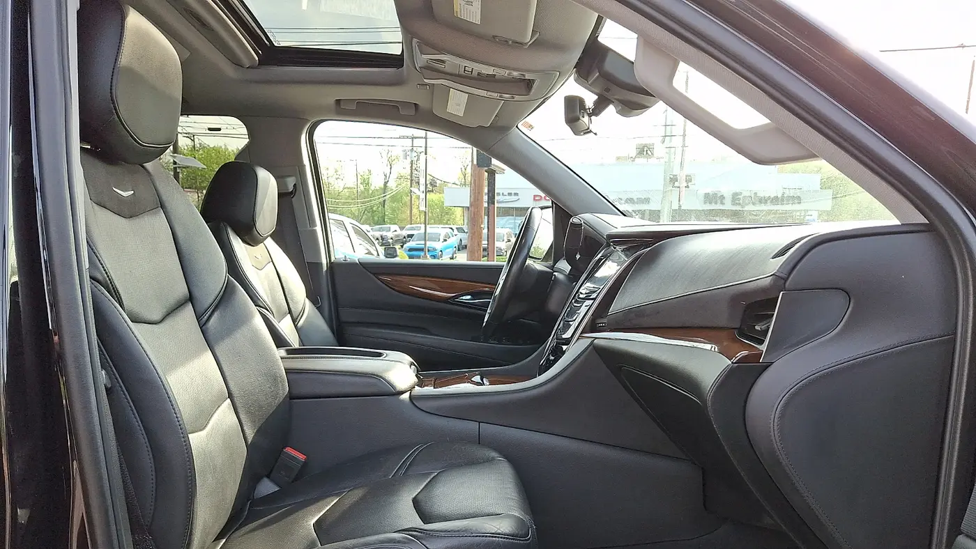 2020 Cadillac Escalade Premium Luxury