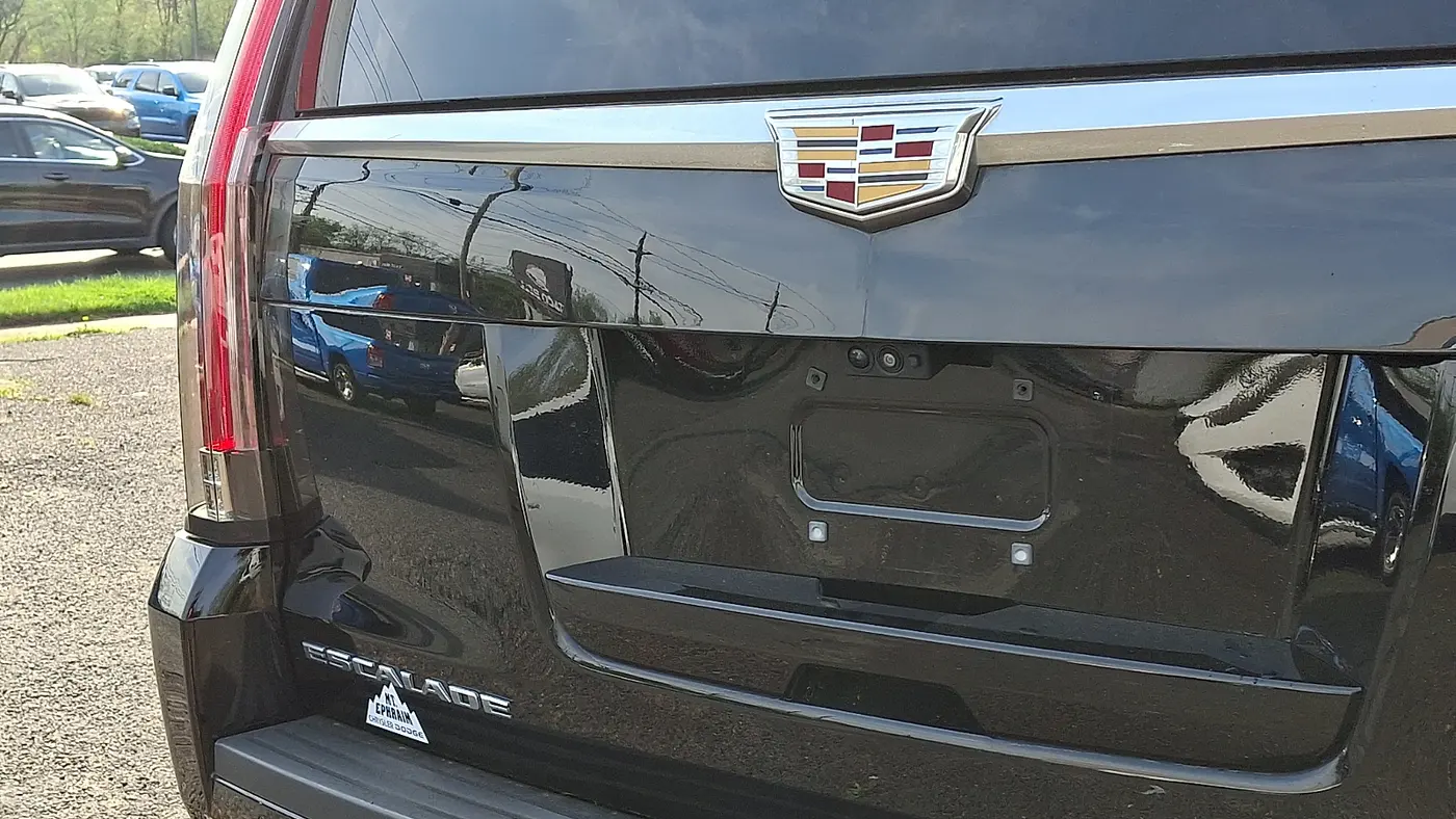 2020 Cadillac Escalade Premium Luxury