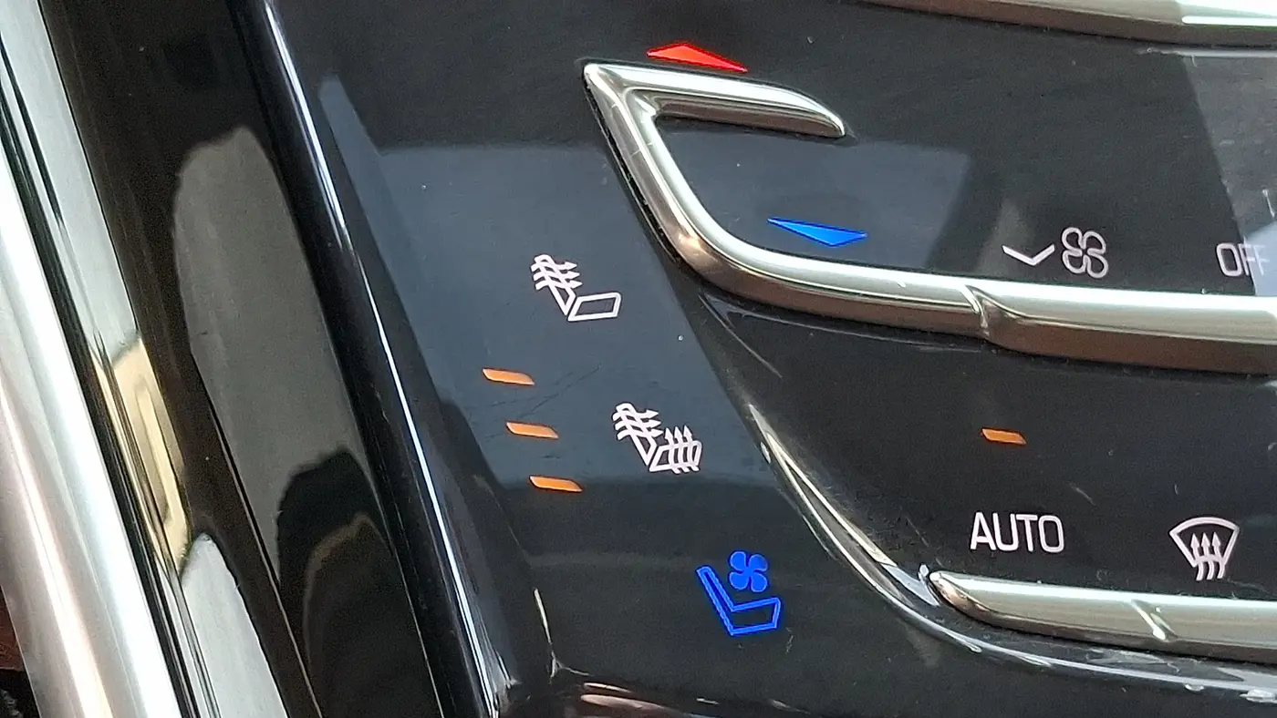 2020 Cadillac Escalade Premium Luxury