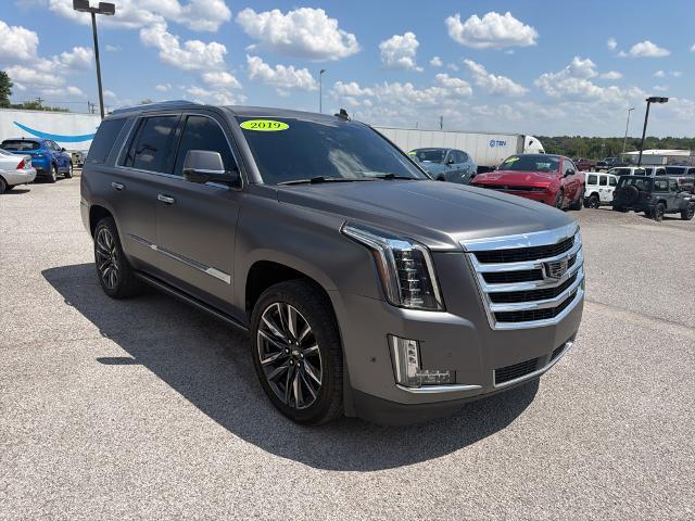 2019 Cadillac Escalade - $29,995