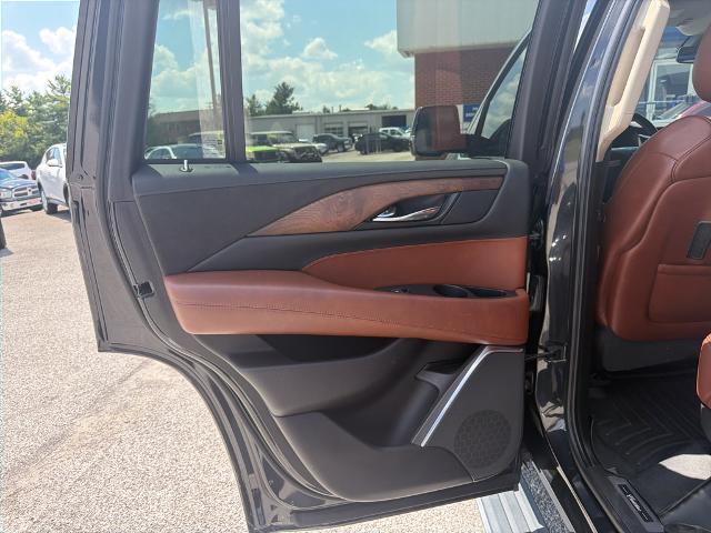 2019 Cadillac Escalade - $29,995
