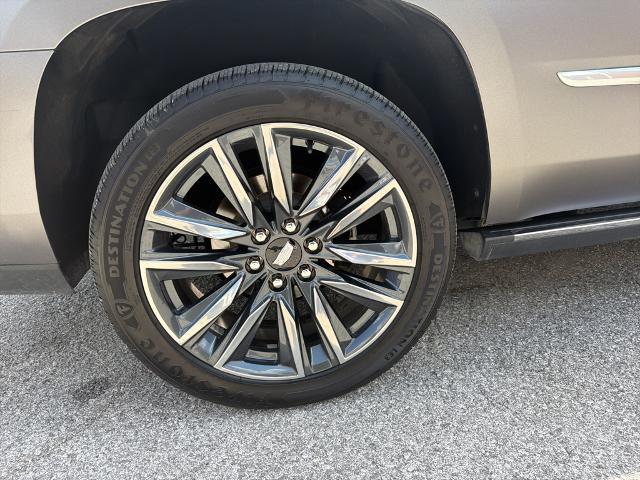 2019 Cadillac Escalade - $29,995