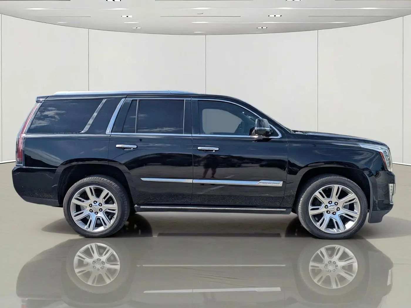 2018 Cadillac Escalade - $31,317