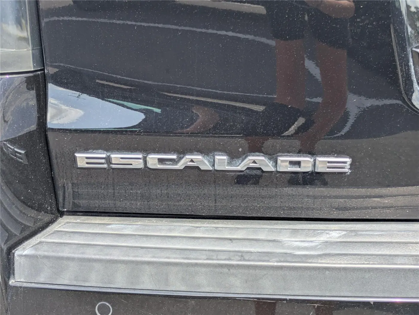 2018 Cadillac Escalade - $31,317