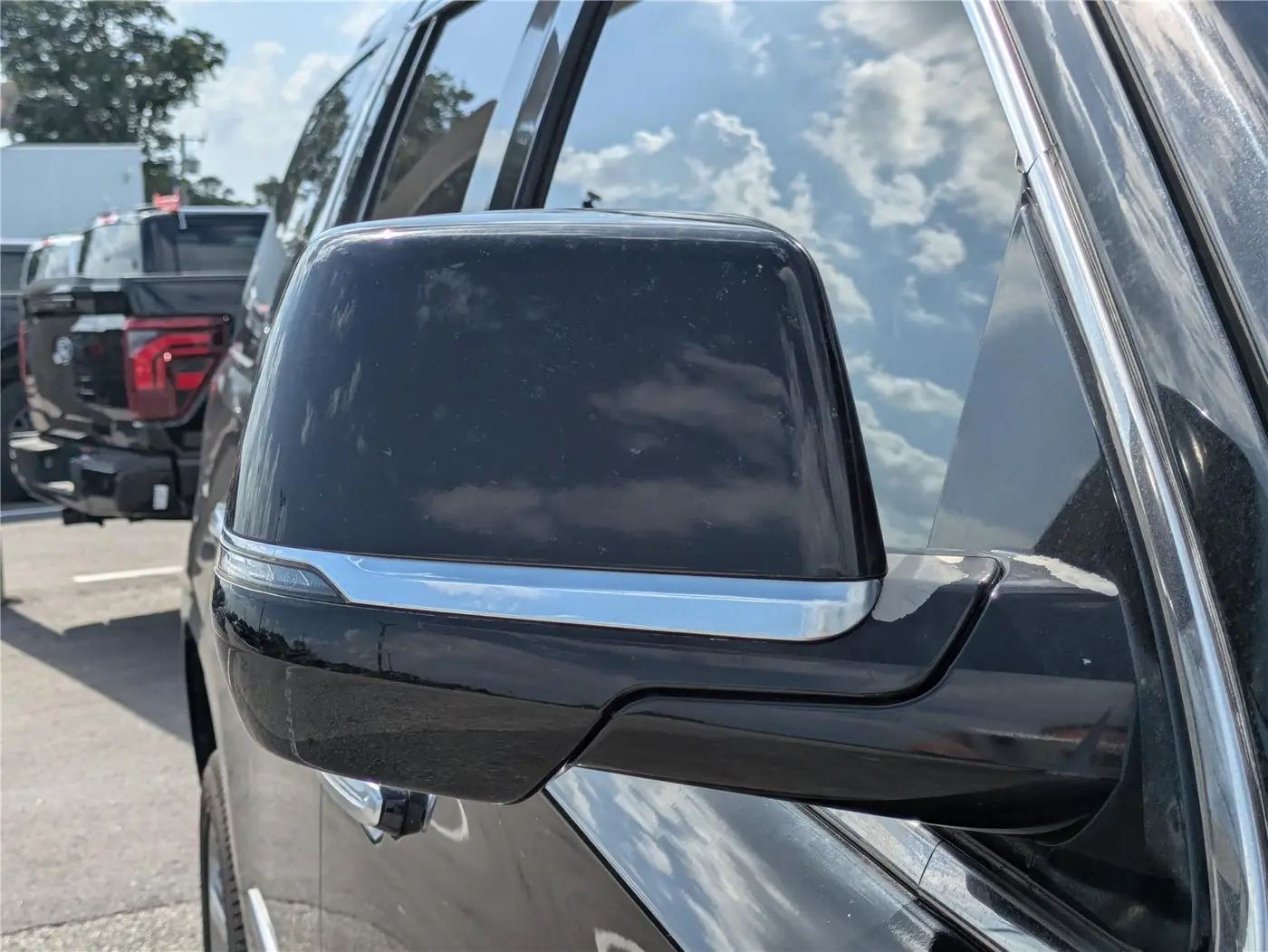 2018 Cadillac Escalade - $31,317
