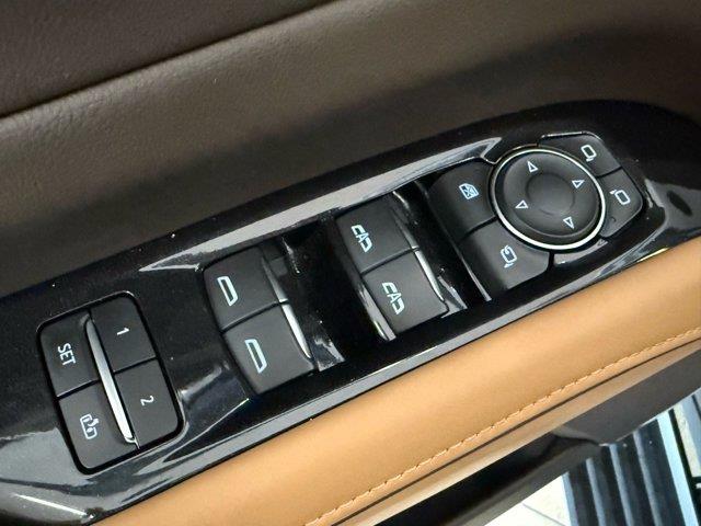 2023 Cadillac Escalade - $65,995
