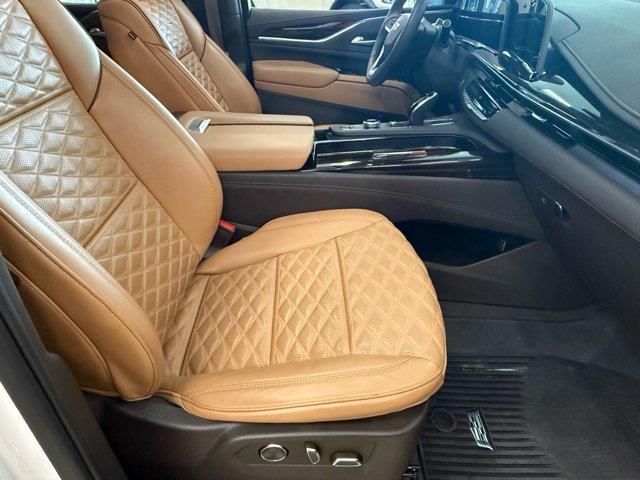 2023 Cadillac Escalade - $65,995