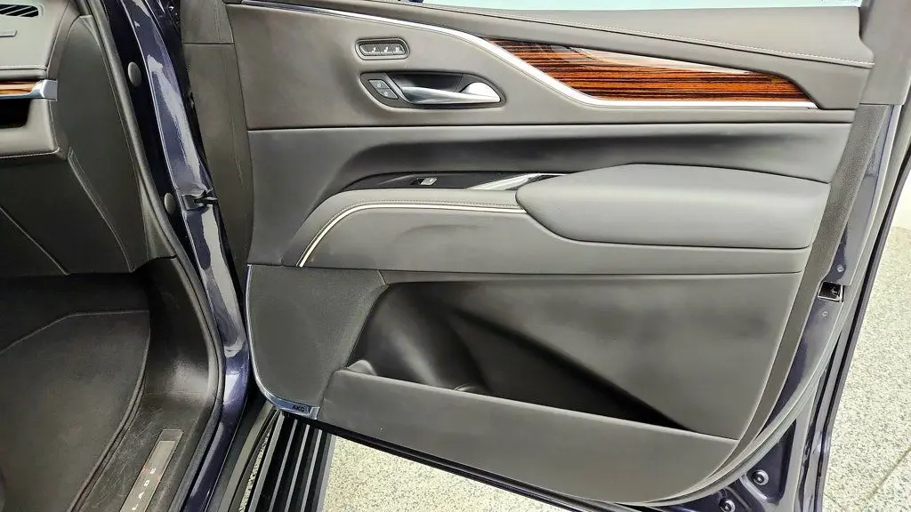 2022 Cadillac Escalade - $54,495