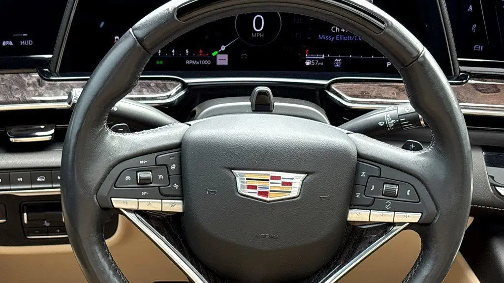 2023 Cadillac Escalade Premium Luxury