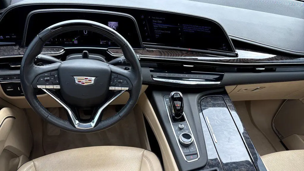 2023 Cadillac Escalade Premium Luxury