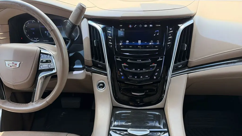 2019 Cadillac Escalade Platinum