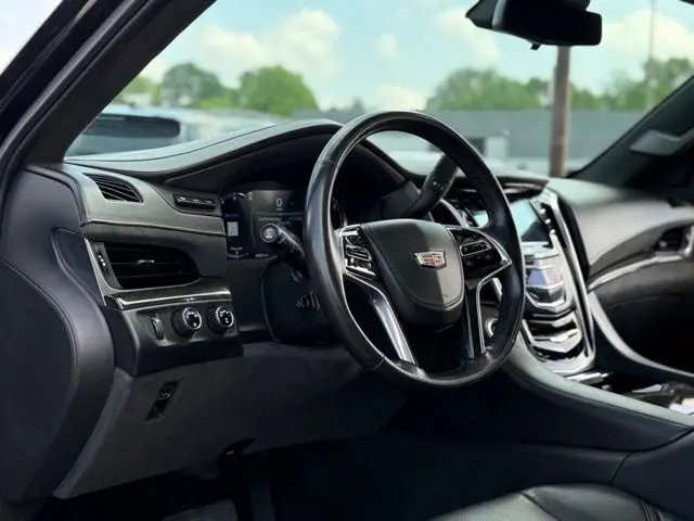 2020 Cadillac Escalade - $40,500