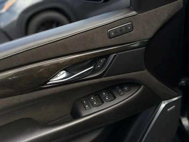 2020 Cadillac Escalade - $40,500