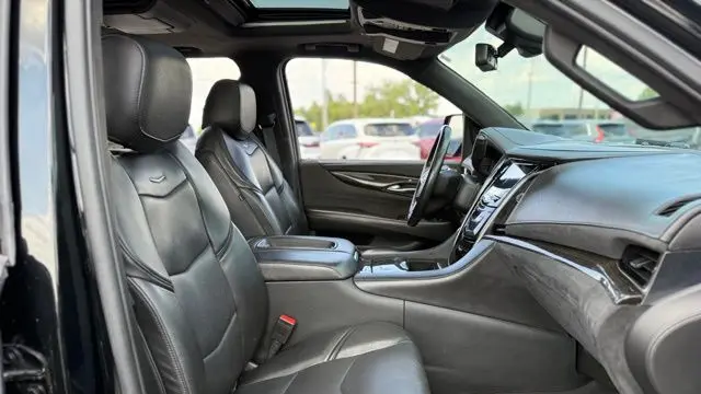 2020 Cadillac Escalade Platinum