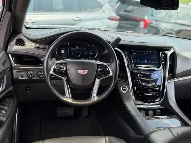 2020 Cadillac Escalade - $40,500