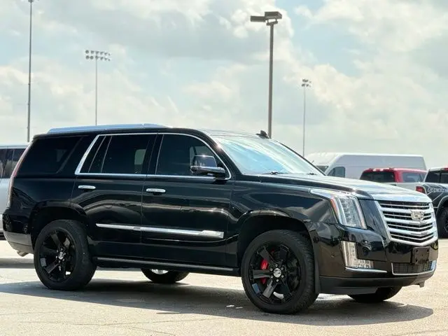 2020 Cadillac Escalade - $40,500
