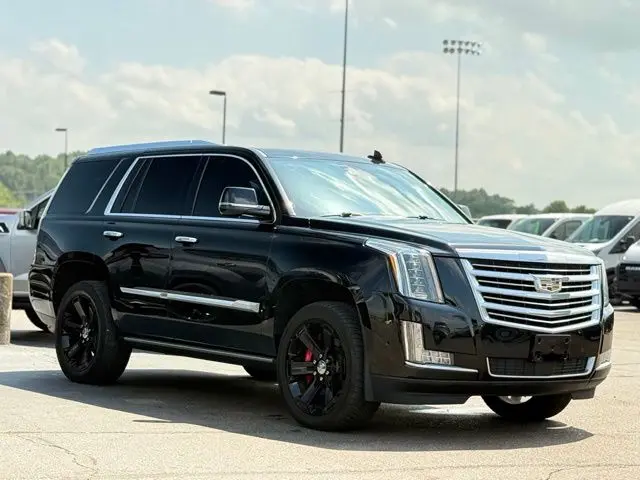 2020 Cadillac Escalade - $40,500