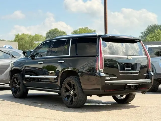 2020 Cadillac Escalade - $40,500