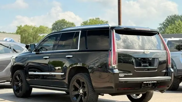 2020 Cadillac Escalade Platinum