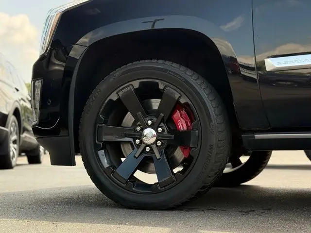 2020 Cadillac Escalade - $40,500