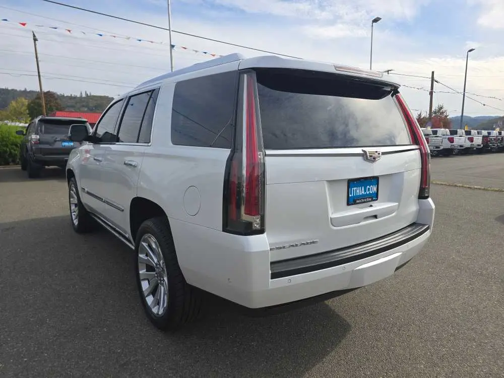 2017 Cadillac Escalade - $29,750