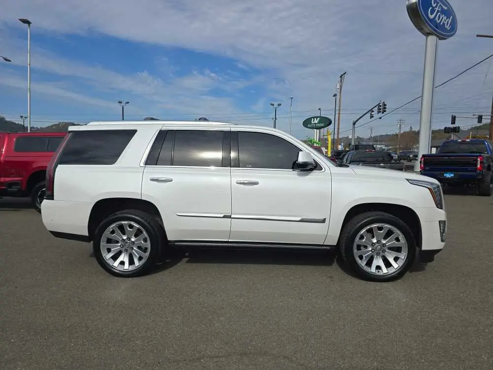 2017 Cadillac Escalade - $29,750
