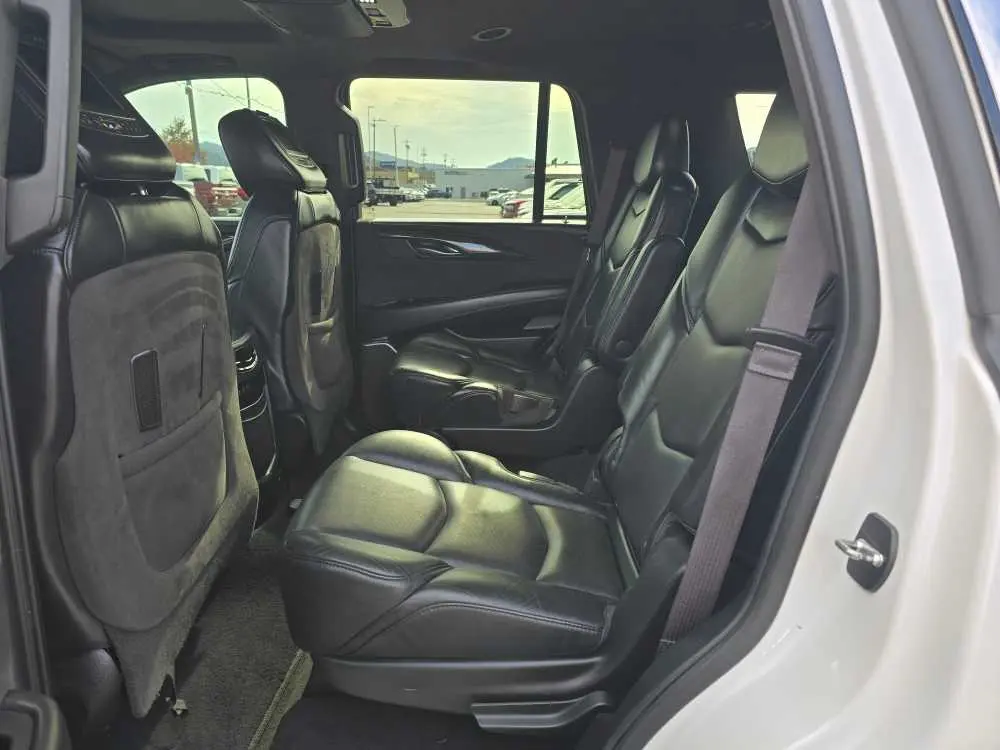 2017 Cadillac Escalade - $29,750