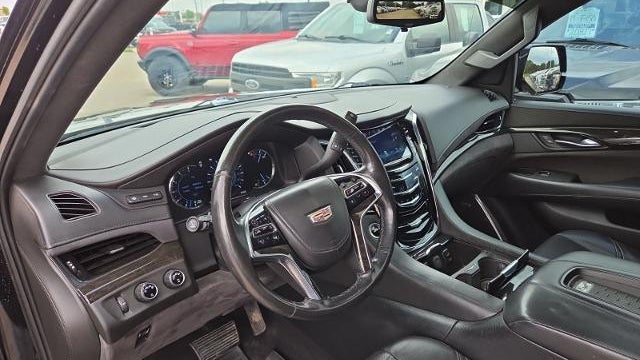 2017 Cadillac Escalade Platinum