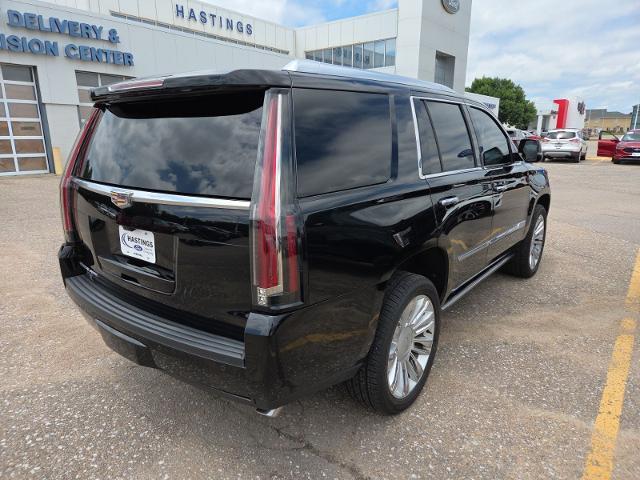2017 Cadillac Escalade - $29,981