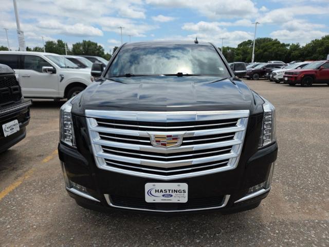 2017 Cadillac Escalade - $29,981