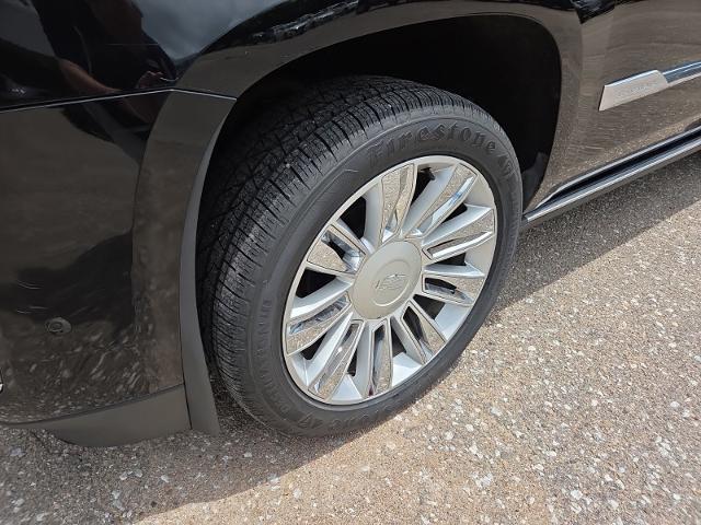 2017 Cadillac Escalade - $29,981