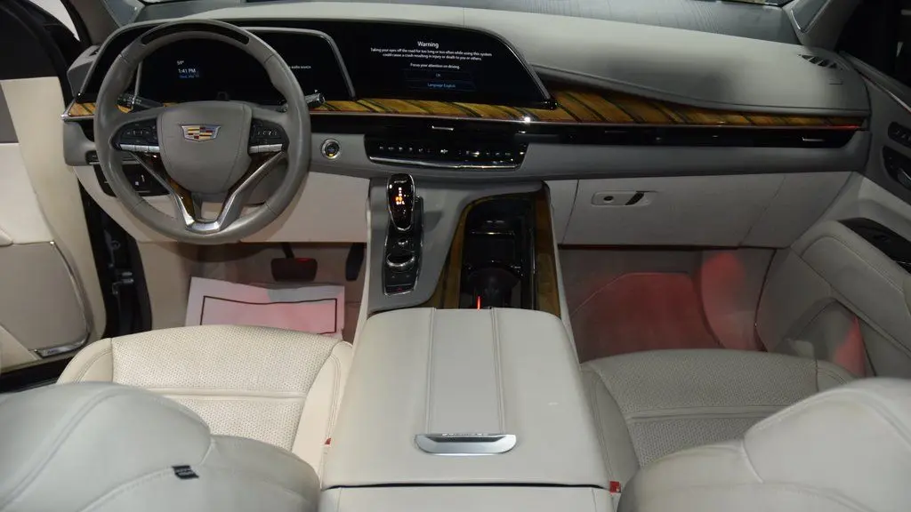 2023 Cadillac Escalade Premium Luxury Platinum