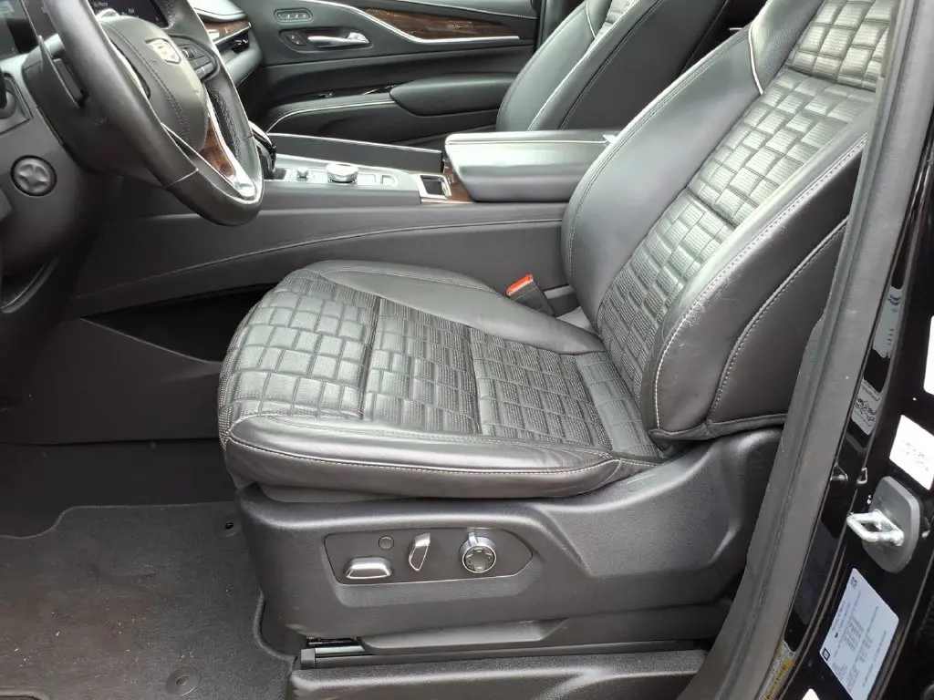 2021 Cadillac Escalade - $63,990