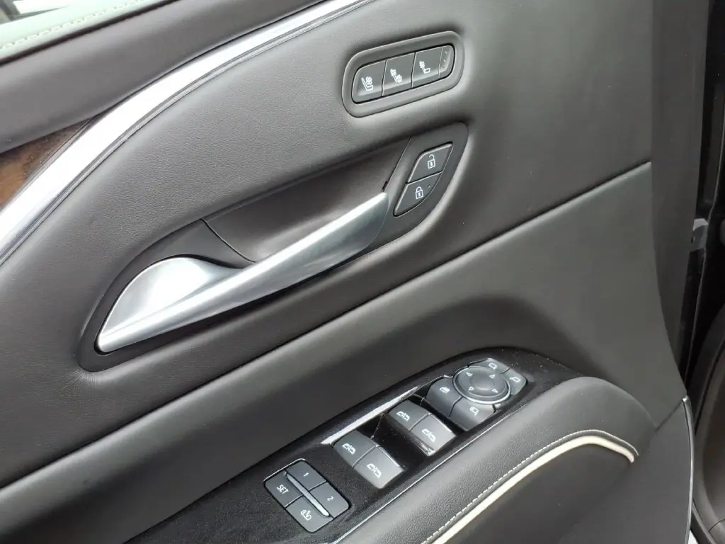 2021 Cadillac Escalade - $63,990